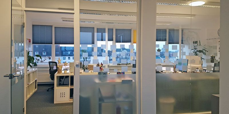 uip büro rechts